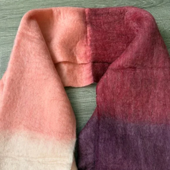 NWT Kate Spade Colorblock Pink Yarn Dyed 80" Scarf - Picture 3 of 6